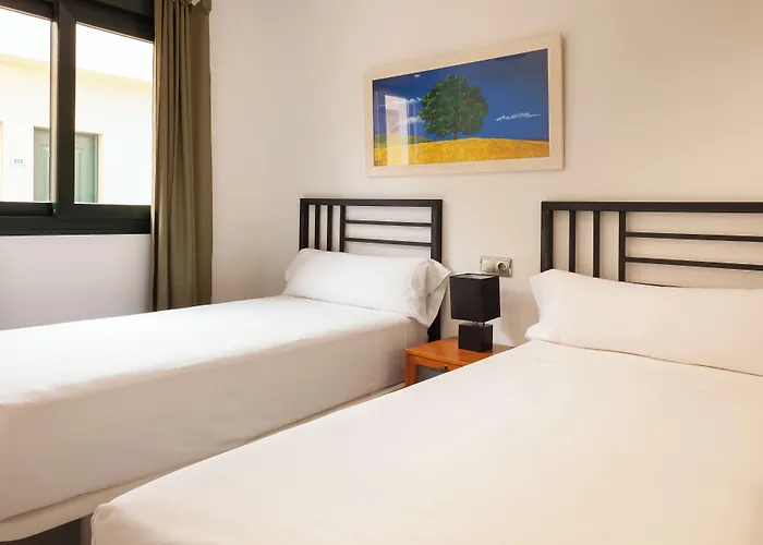 Apartamentos Playamarina